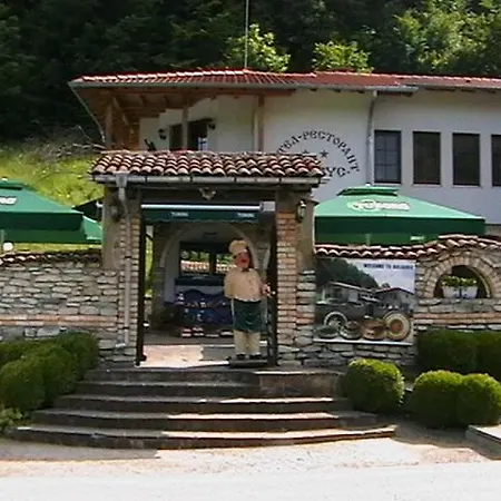 Pensionat For Guests Bakhus Sjipkovo