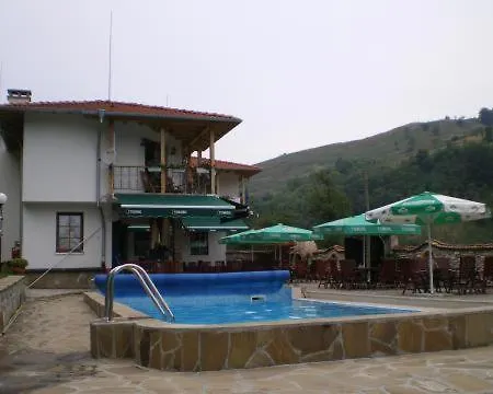 Casa de hóspedes For Guests Bakhus